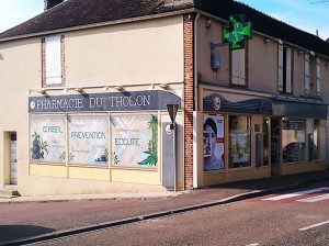 Façade de pharmacie - décor en trompe-l’œil